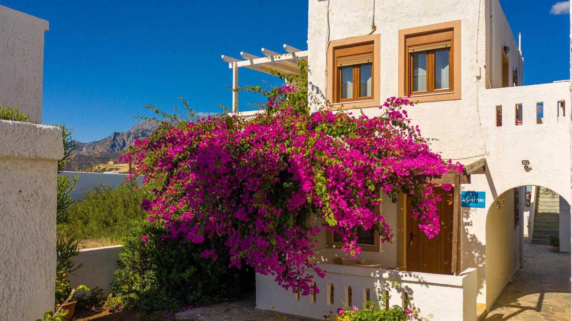 Akrotiri Apartments Makrýgialos 외부 사진