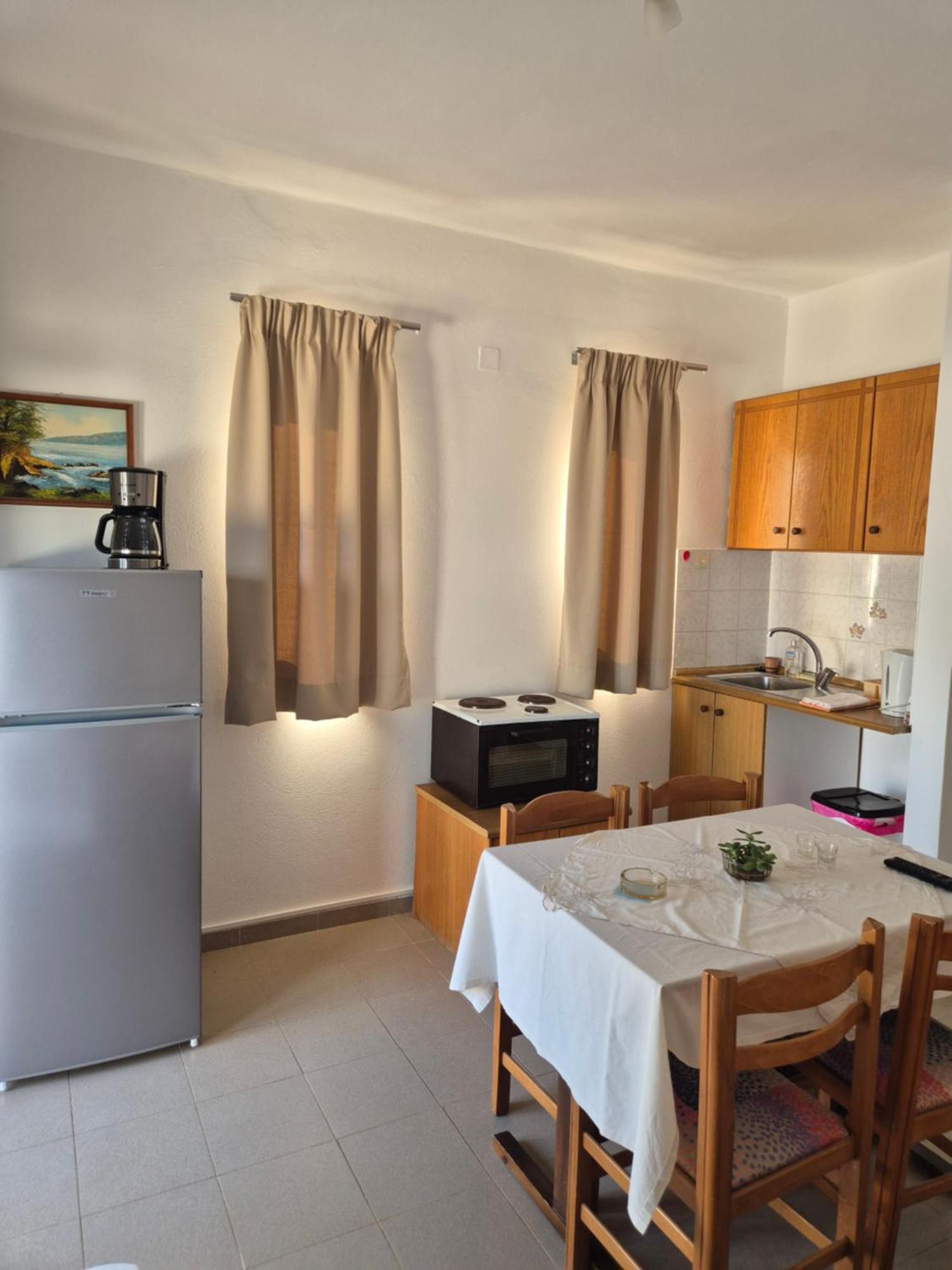 Akrotiri Apartments Makrýgialos 외부 사진