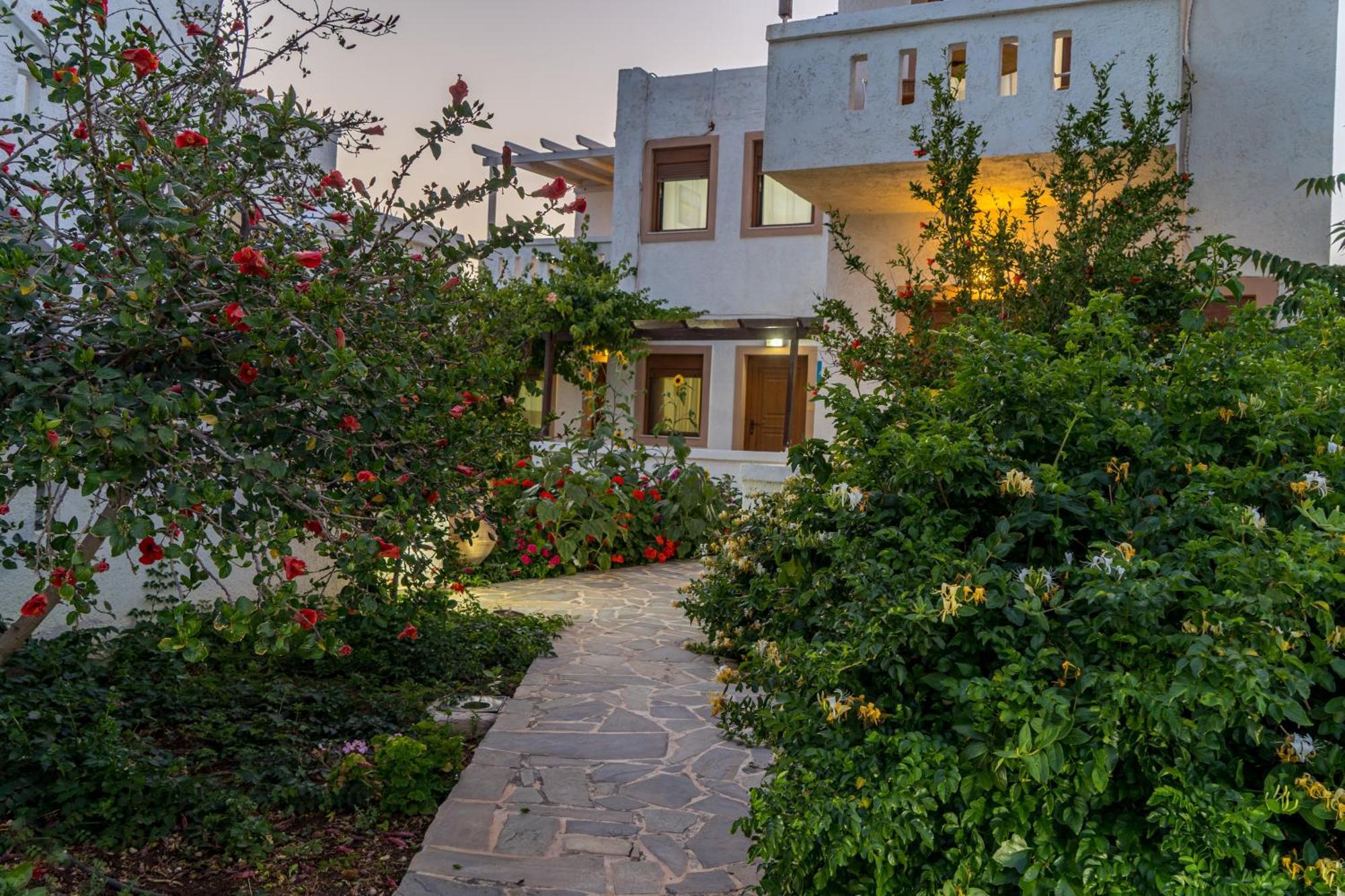 Akrotiri Apartments Makrýgialos 외부 사진